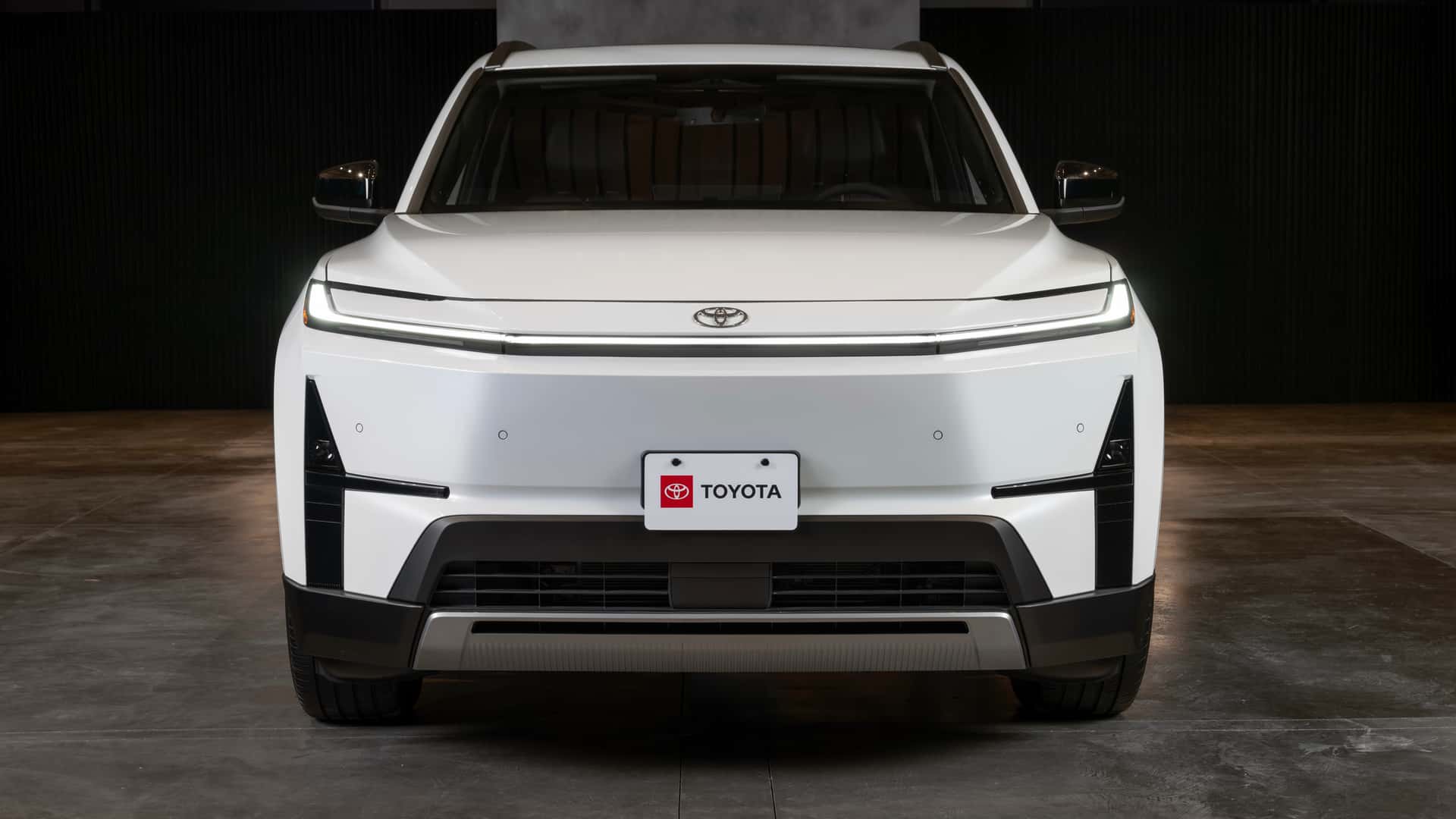 تويوتا هايلاندر 2027 الجديدة