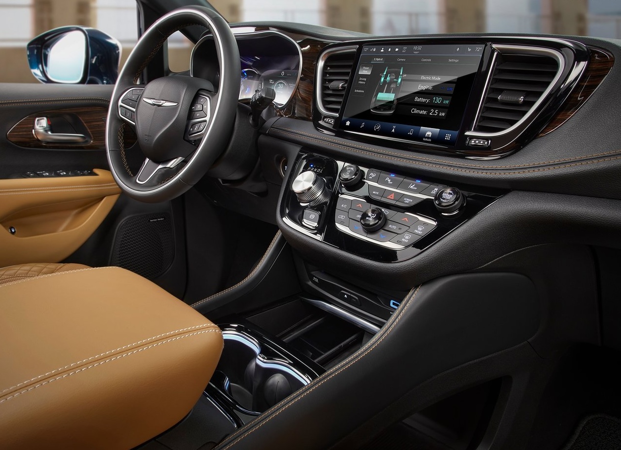 داخلية كرايسلر باسيفيكا