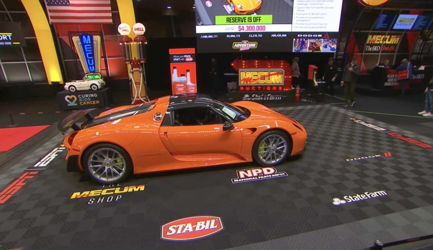 صور سيارة بورش 918 سبايدر