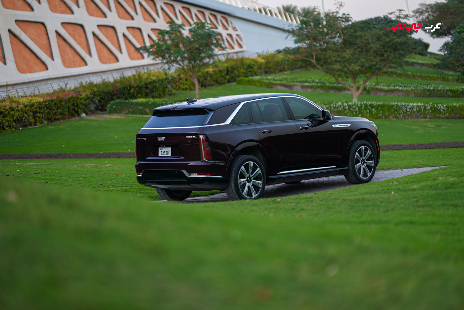 كاديلاك اسكاليد IQ