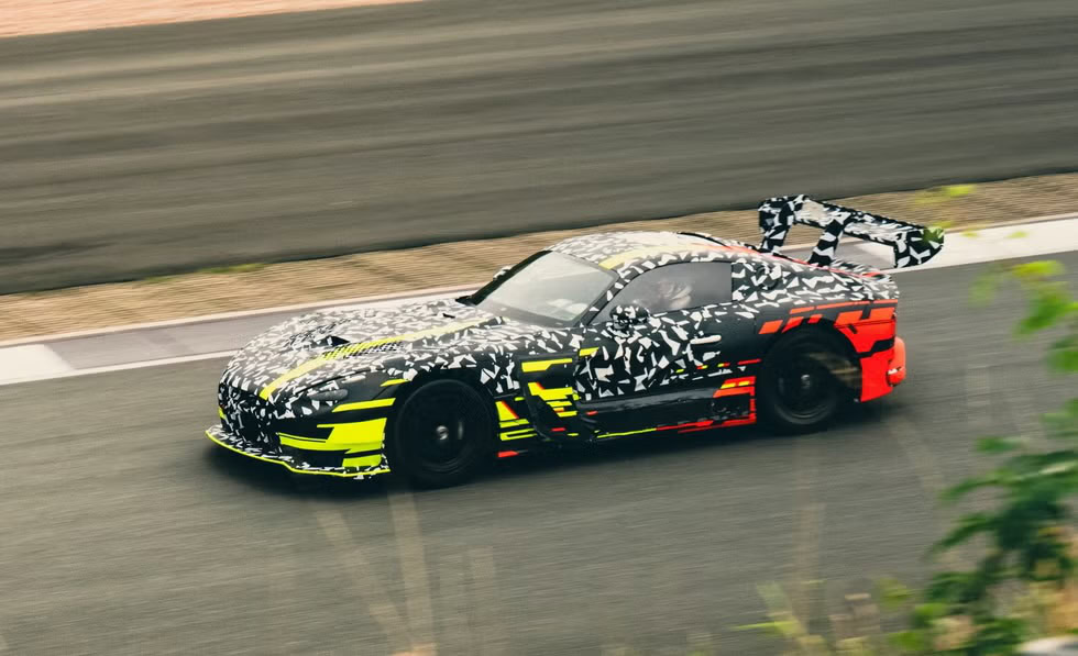 النسخة الاختبارية GT Track Sport