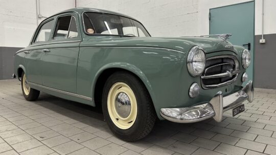 سيارة بيجو 403 كلاسيكية