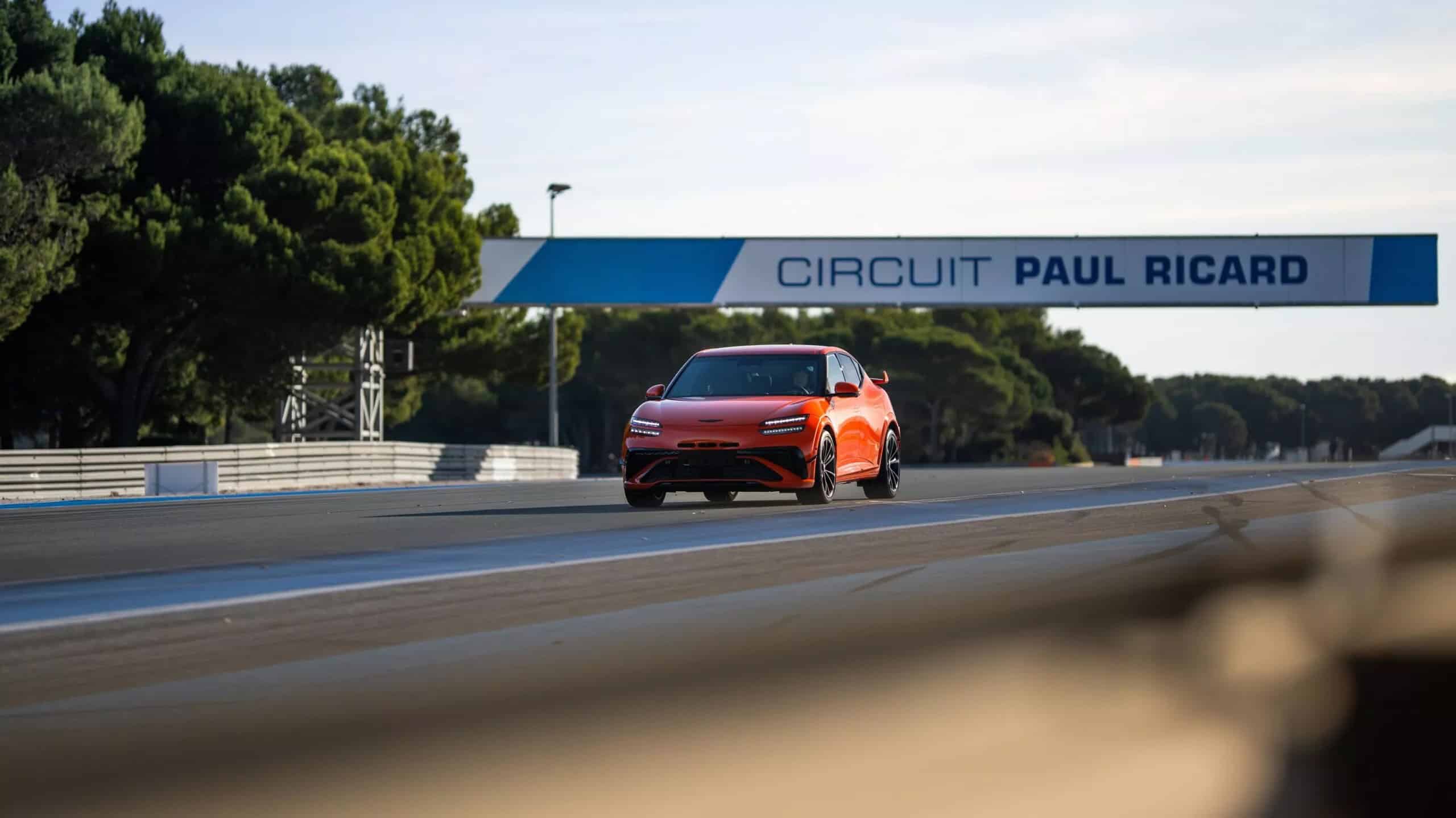 جينيسيس-gv60-ماغما-2027-