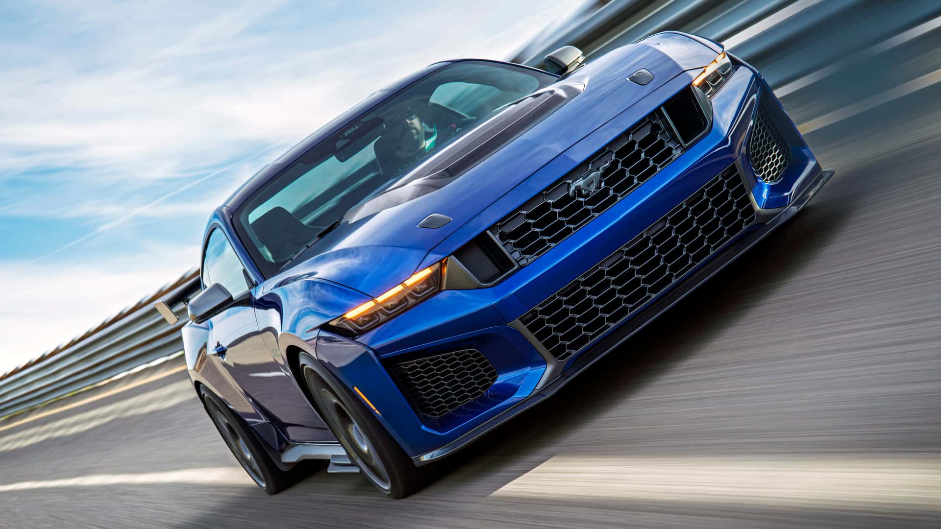 فورد موستنج دارك هورس SC 2026jpg