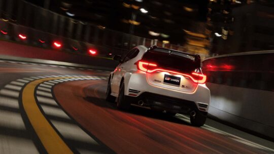 صور سيارة تويوتا GR يارس 2026