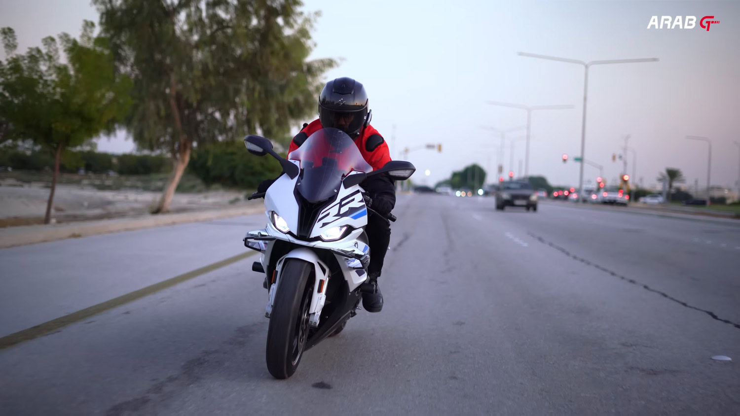 دراجة بي ام دبليو S1000RR M Package