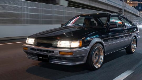 تويوتا كورولا ليفين AE86