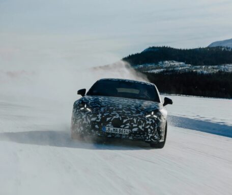 صور سيارة مرسيدس AMG GT الكهربائية