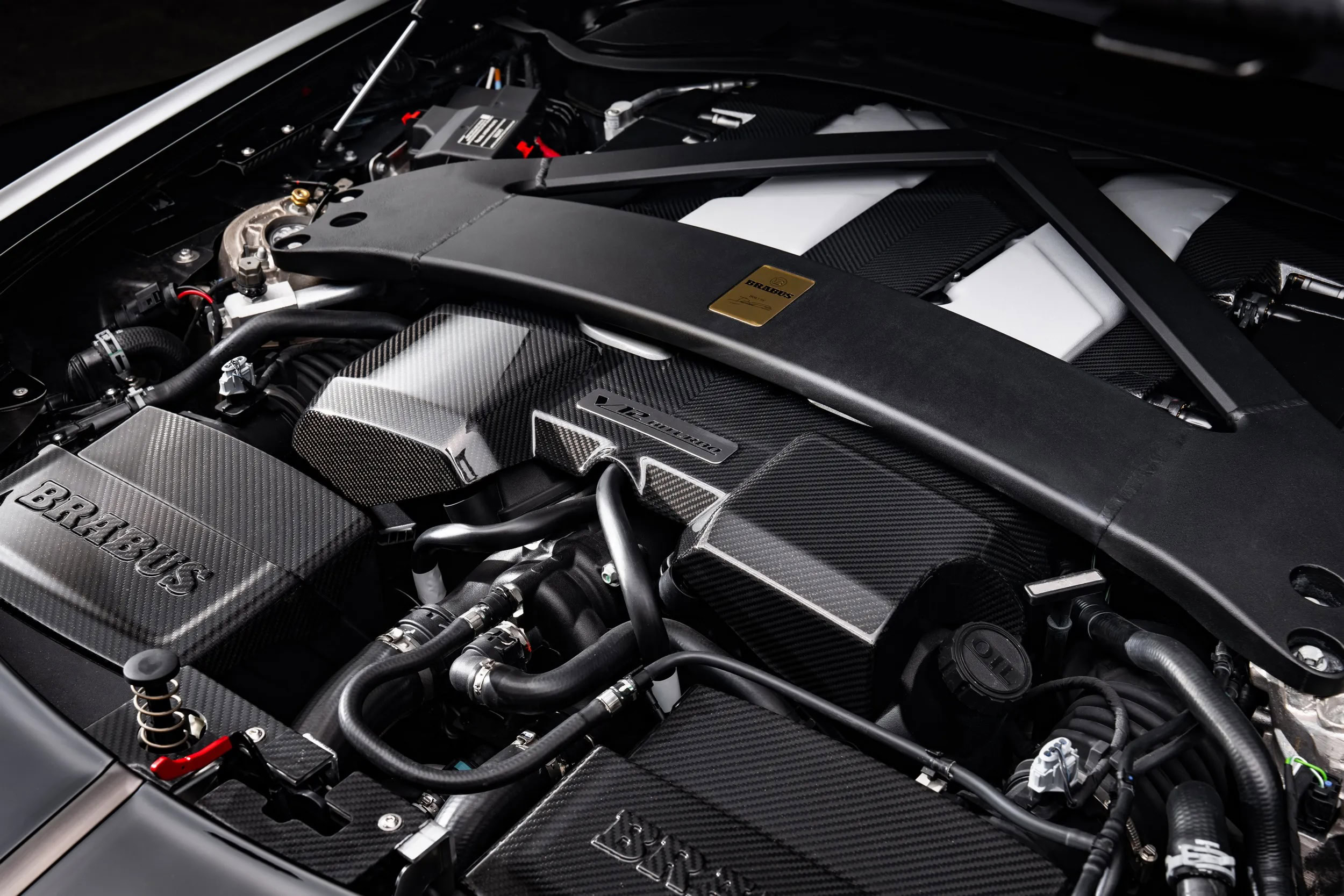 محرك V12