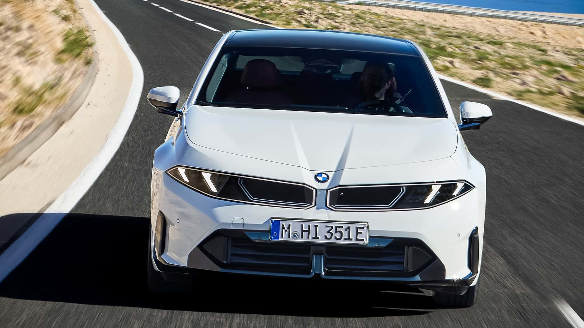 بي ام دبليو i3 50 xDrive First Edition