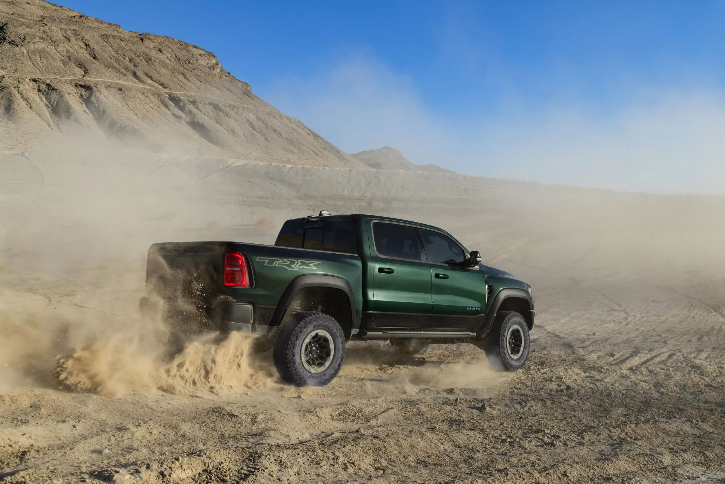 رام TRX SRT جديدة