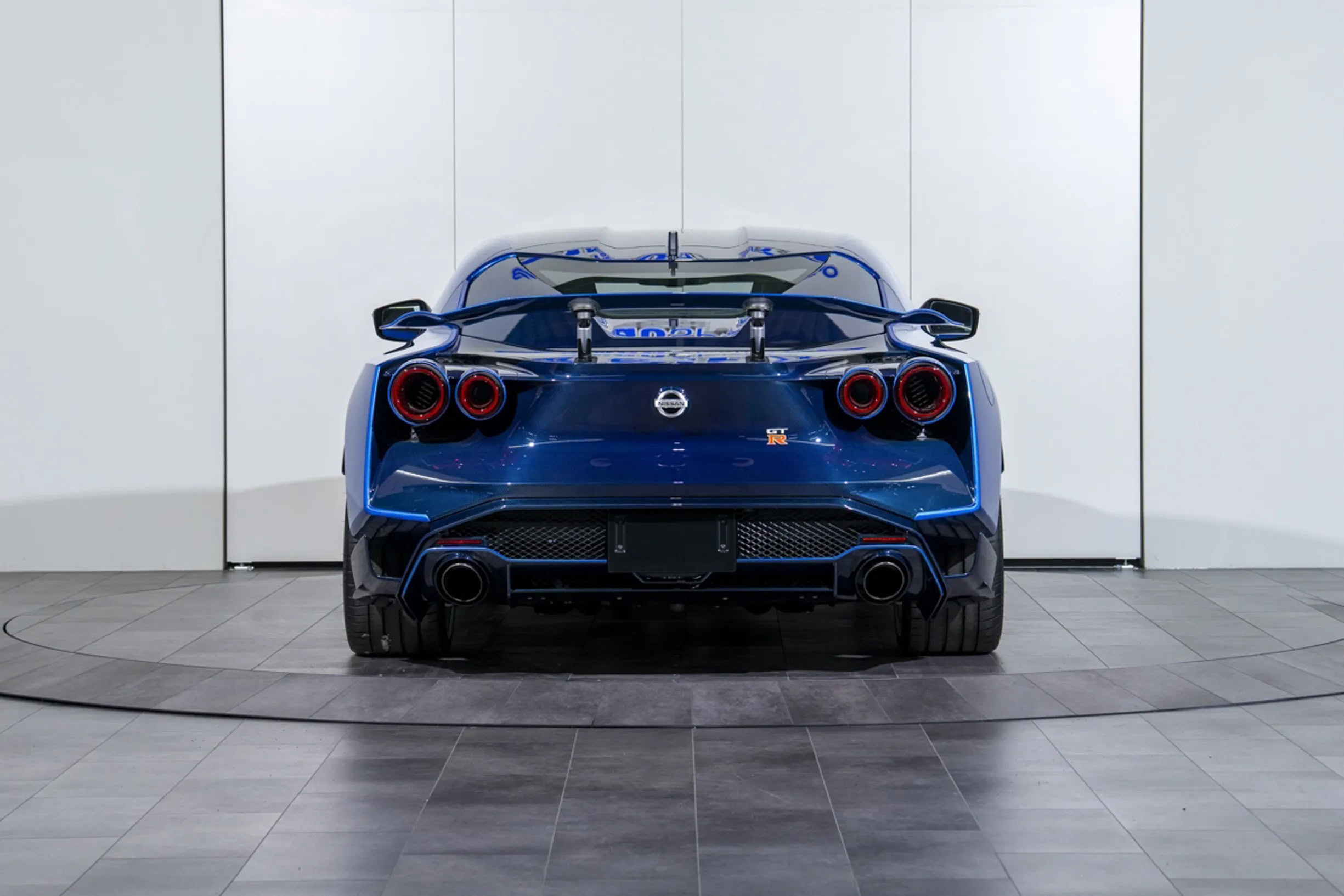 نيسان GT-R50