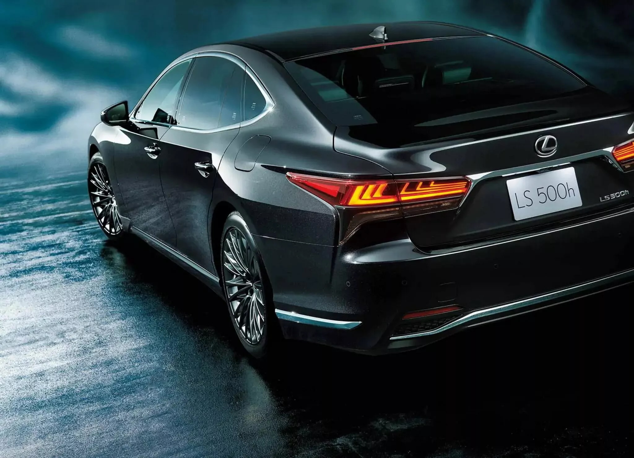 لكزس LS 500h