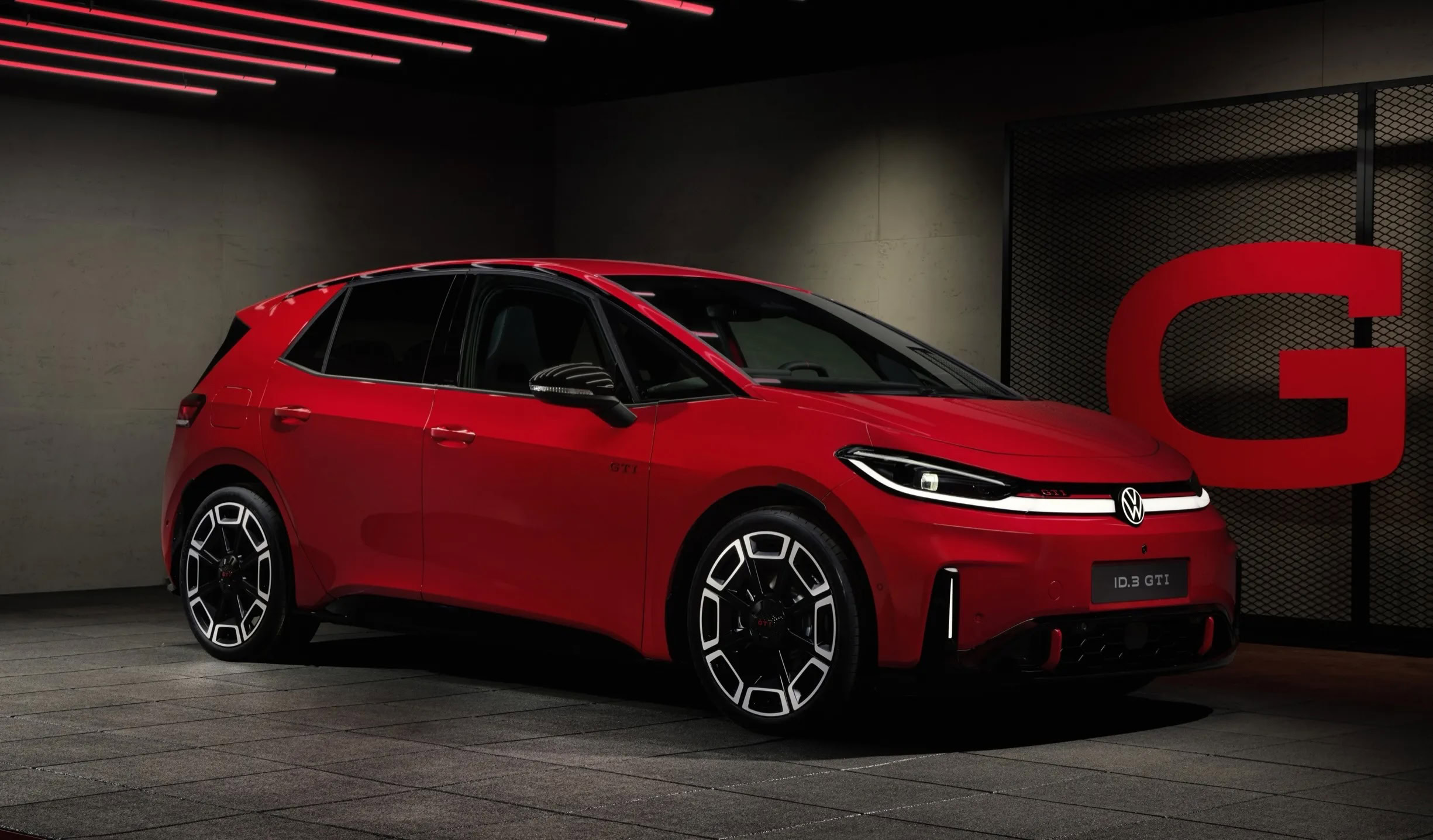 أقوى GTI على الإطلاق.. فولكس واجن ID.3 GTI 2027 تظهر رسمياً