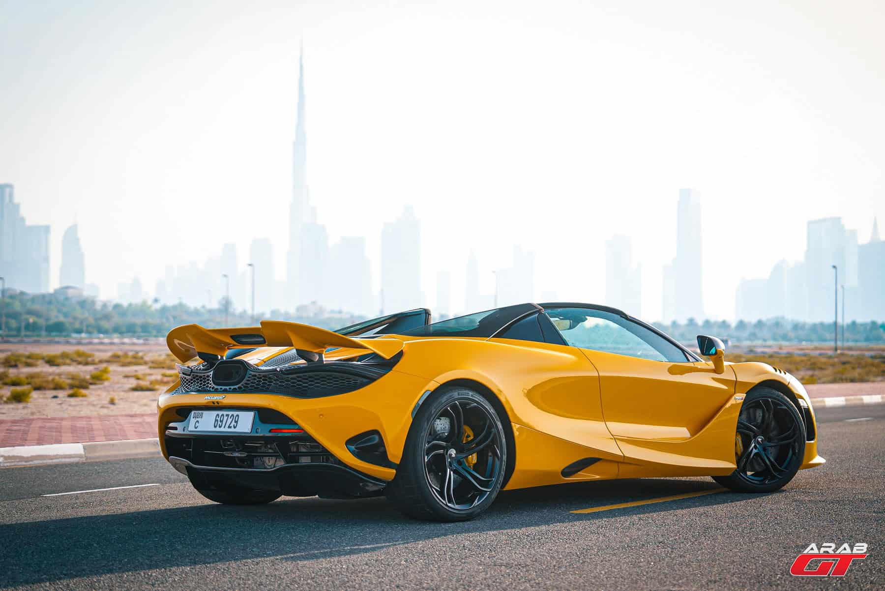 سيارة ماكلارين 750S