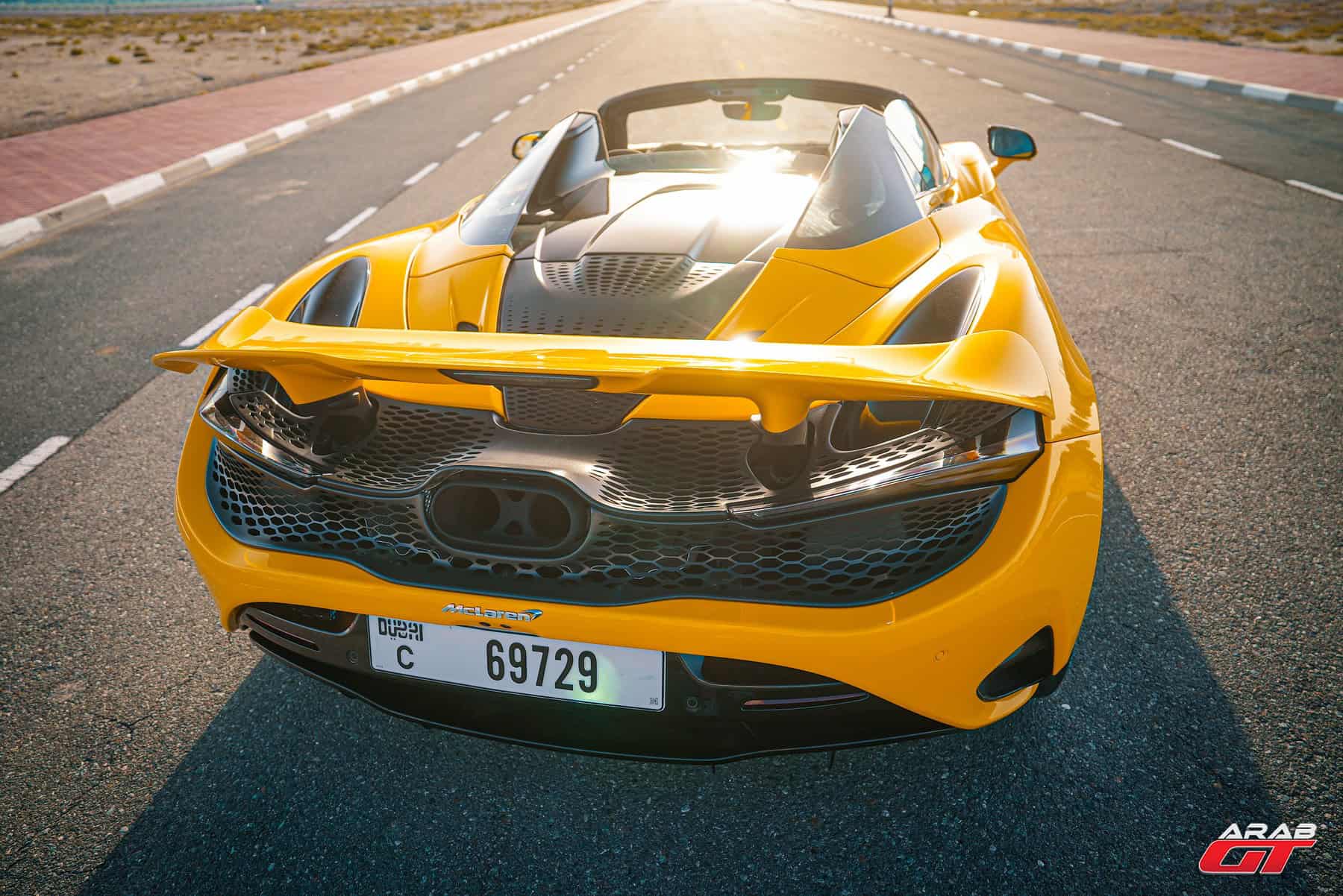 وداعاً ماكلارين 750S.. آخر فصول V8 الخالص قبل عصر الهايبرد!